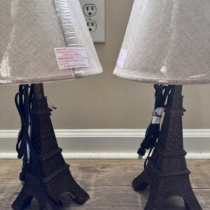 2 Eiffel Tower lamps